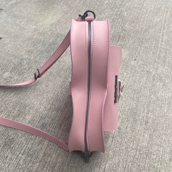pink dr.martens heart purse - Picture 3 of 14